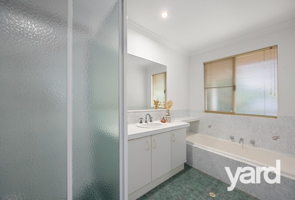 58 Holman Street, ALFRED COVE, WA 6154 AUS