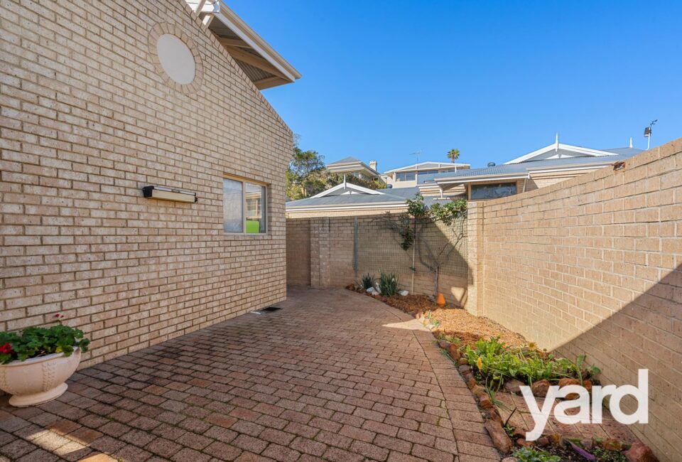 10/29 Preston Point Road, EAST FREMANTLE, WA 6158 AUS