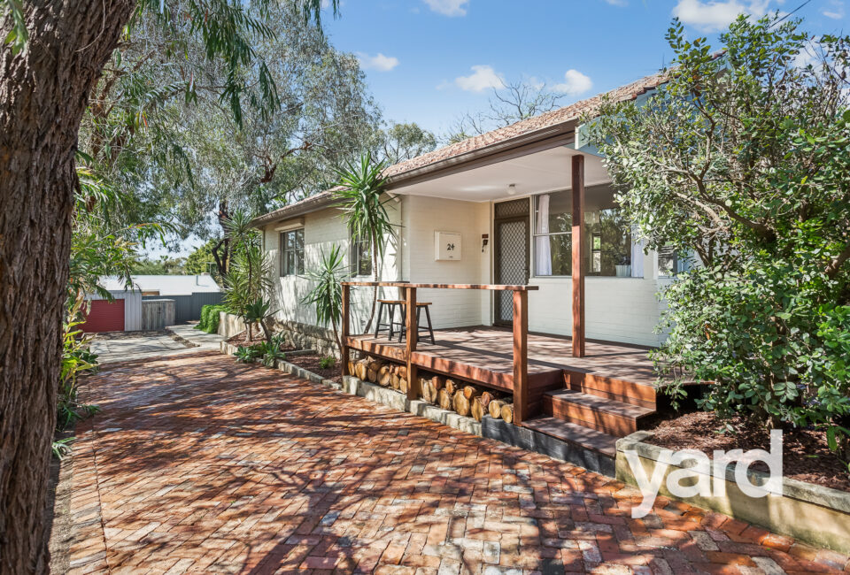 24 Sebastian Crescent, COOLBELLUP, WA 6163 AUS